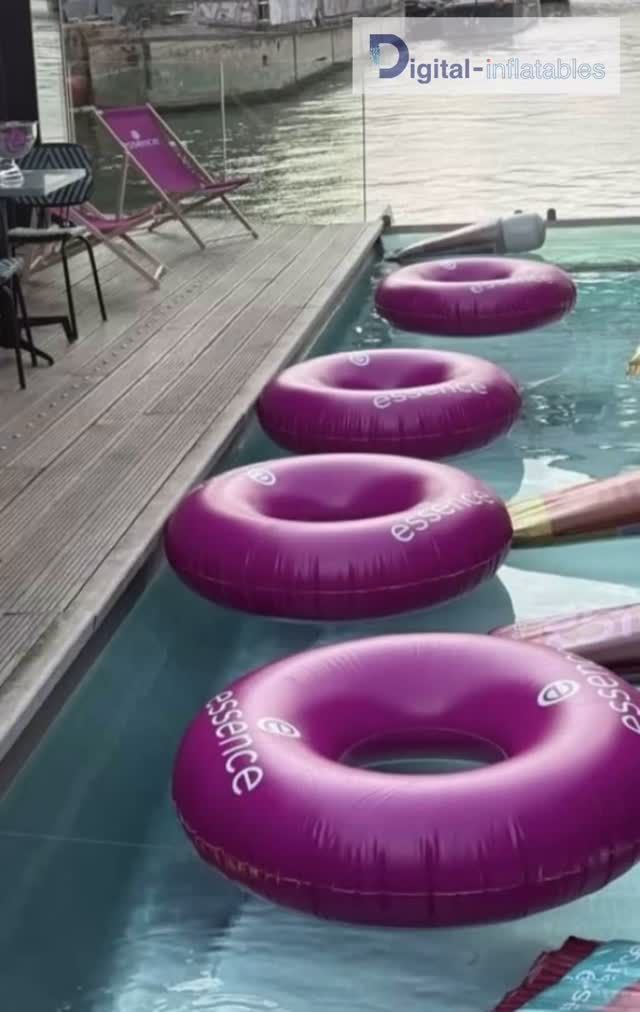Petite PLV gonflable pour @essence_cosmetics 
Pour un événement sur la Seine à #paris 
100% sur mesure. Conception, 3D, fabrication et installation.  #gonflable #inflatables #digitalgonflable